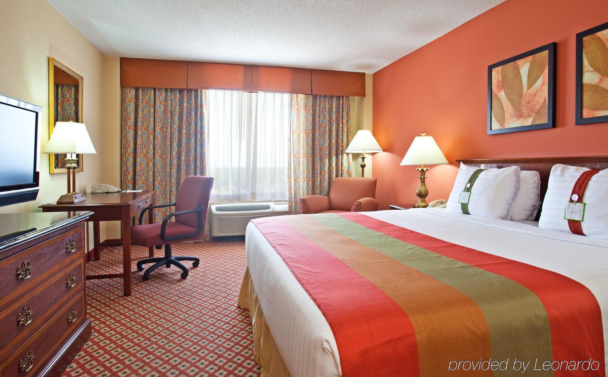 Holiday Inn O'Hare Area, An Ihg Hotel Rosemont Room photo